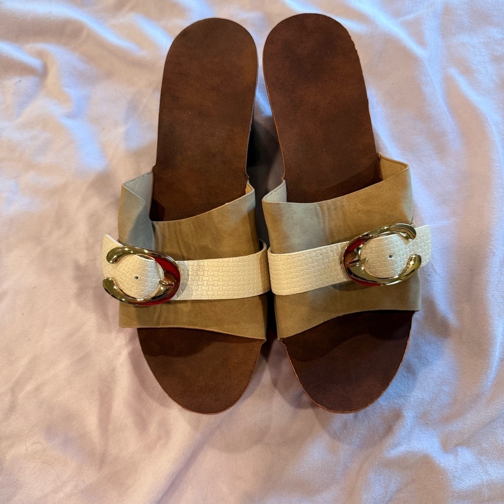 Chic Tan and Cream Women's Sandals